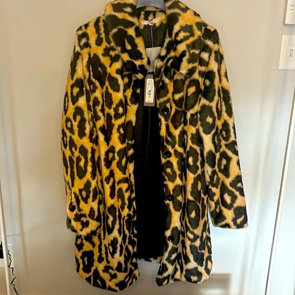 NWT Never Worn Eva Mendes NY&Co Faux Fur Leopard Print Coat Size M